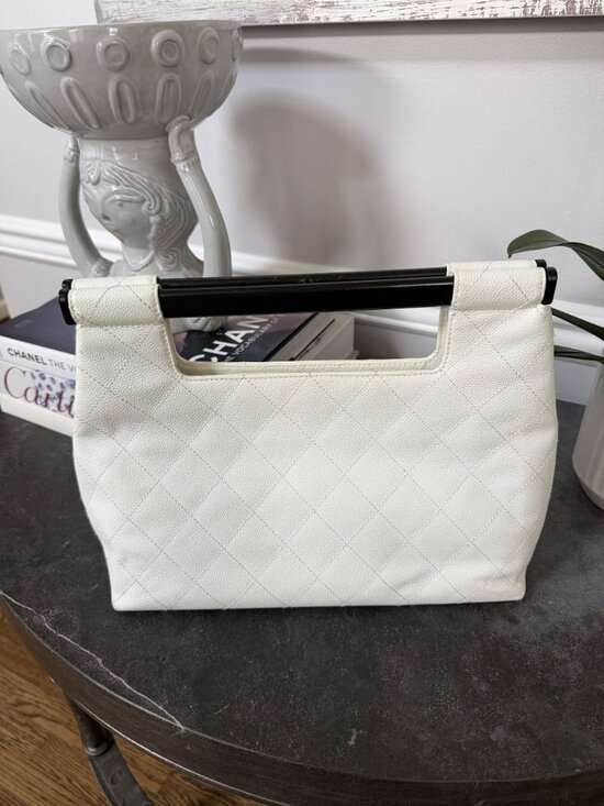 Chanel White Caviar Quilted Melrose Cabas Wood Handle Bag - Picture 3 of 11